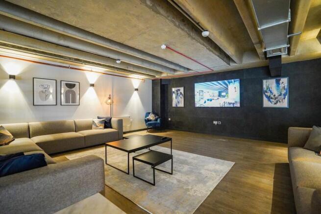 2 bed Apartment to rent Image 10