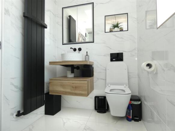 Ensuite