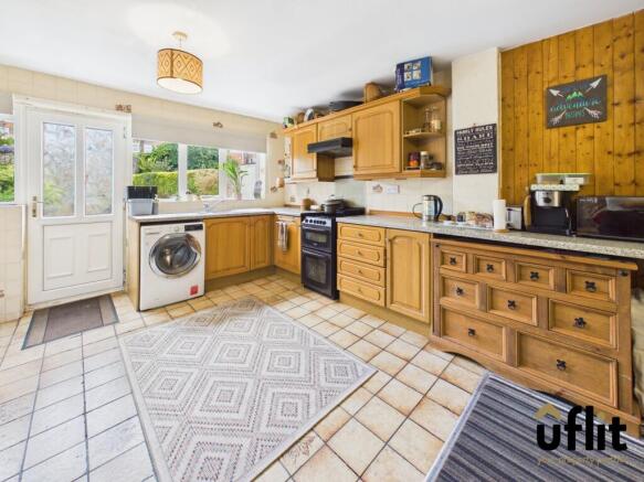 3 bed Terraced for sale Image 4