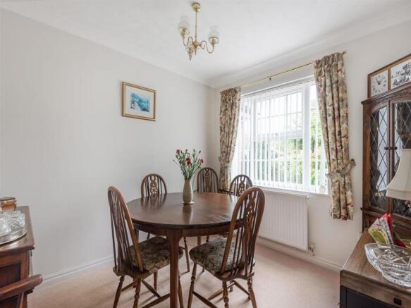 Dining room.jpg