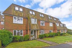 18, Highcroft, Wood Road, Hindhead GU26 6PW