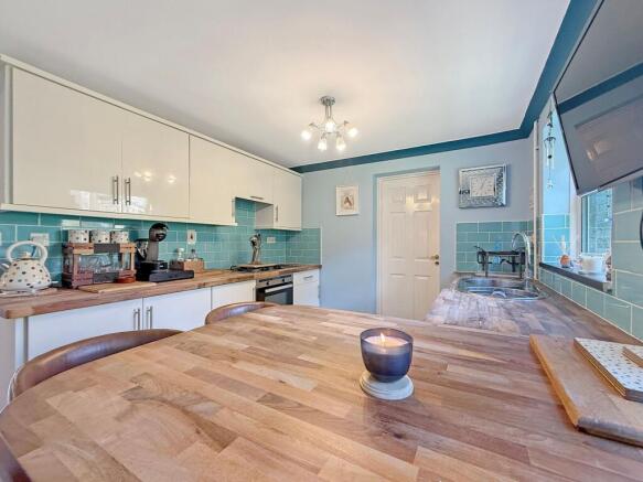 Kitchen/Breakfast Room