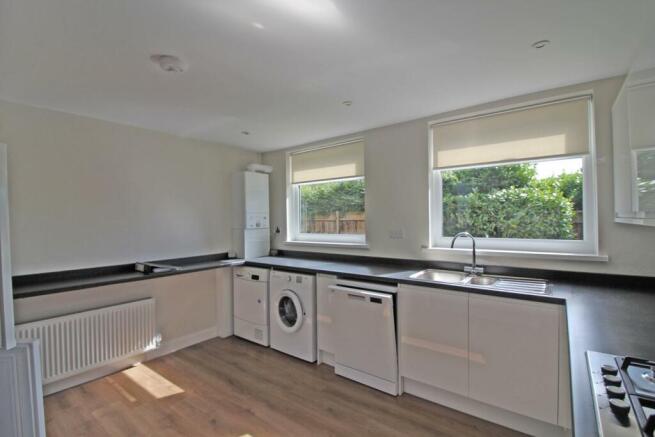 Kitchen 1.JPG