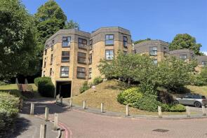 65, Chapel Fields, Godalming GU7 2BX