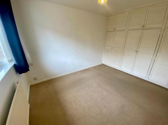 2 bed Semi-Detached Bungalow for sale Image 8