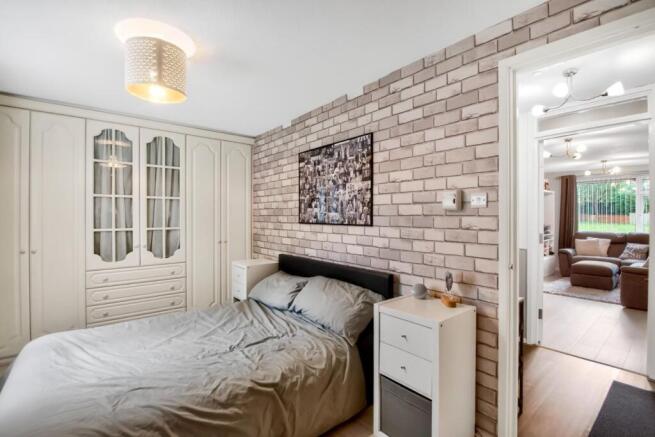 1 bed Flat for sale Image 10