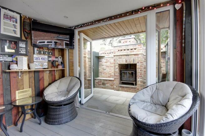 Outdoor Bar