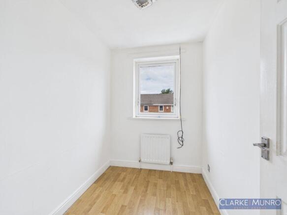 3 bed Semi-Detached for sale Image 11