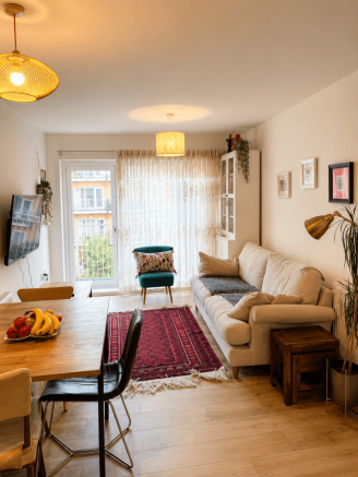 2 bed flat to rent Peebles Court, London CR0