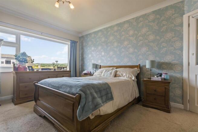 BEDROOM.2.