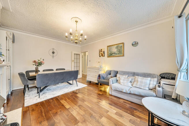 1401813-9-6973607...