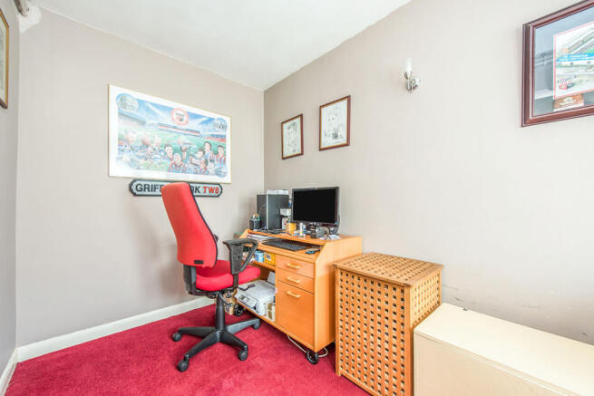 Bedroom/Office