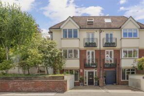 35, Home Park Road, London SW19 7HS