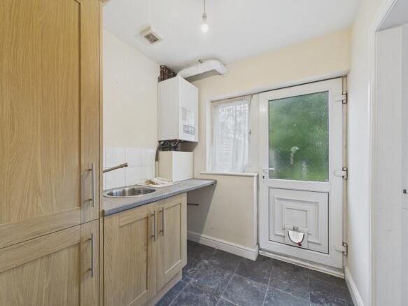 3 bed Town House for sale Image 7
