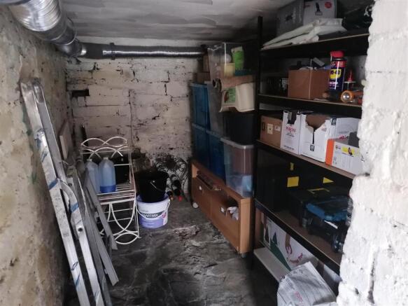 BASEMENT/UTILITY AREA