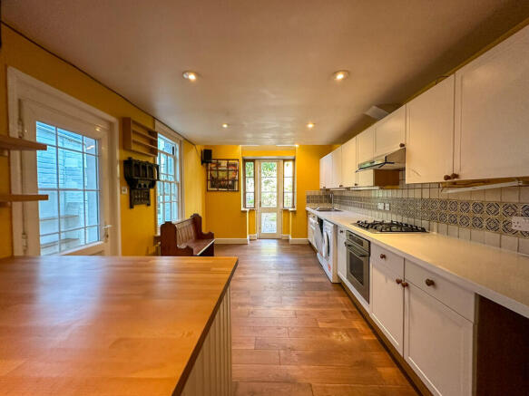 Kitchen (1)