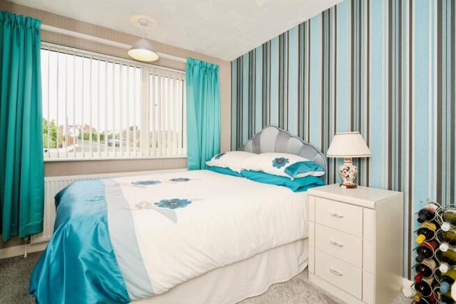 3 bed Detached Bungalow for sale Image 9