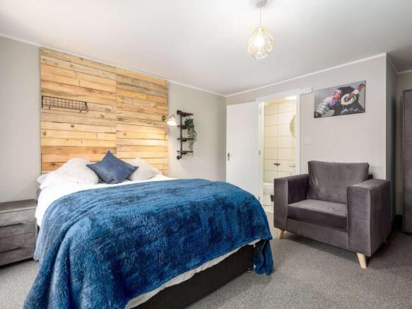 Bedroom1.jpg