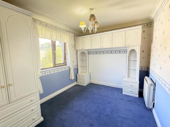 2 bed Flat for sale Image 4