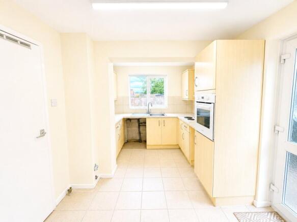 3 bed Detached for sale Image 7