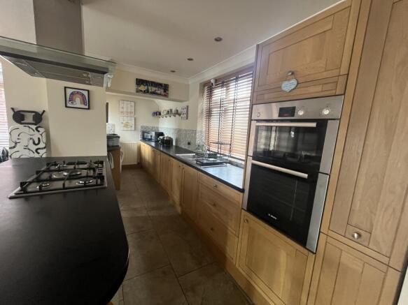 House Share to rent Image 6