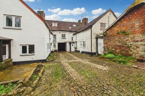 High Street, Crediton, EX17