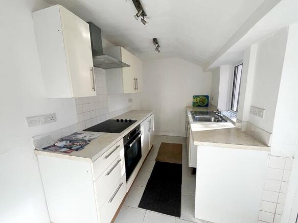 Kitchen.JPG