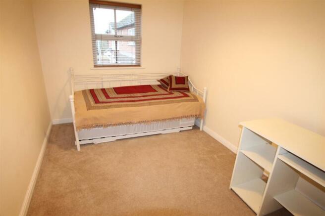deans slade bedroom 2.jpg