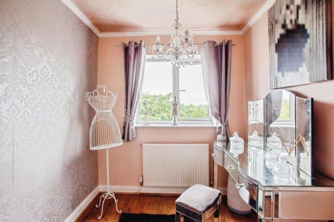 4 bed Detached for sale Image 12