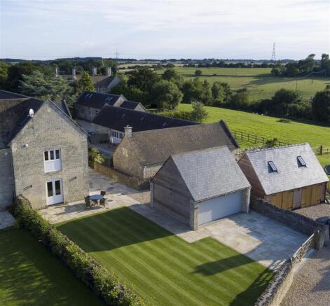 Swallow Barn-001.jpg
