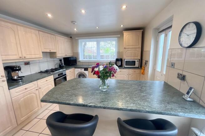 KITCHEN/DINER