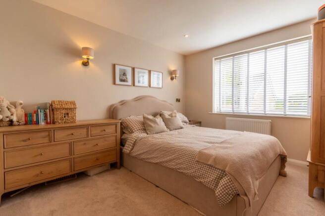 2 bed Bungalow for sale Image 9
