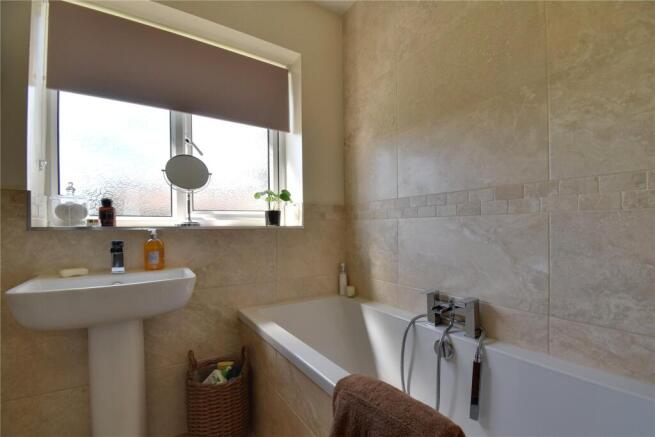 4 bed Detached for sale Image 12