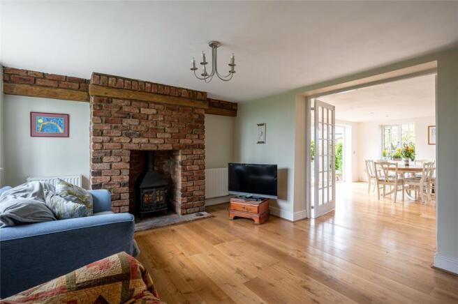 4 bed Detached for sale Image 6