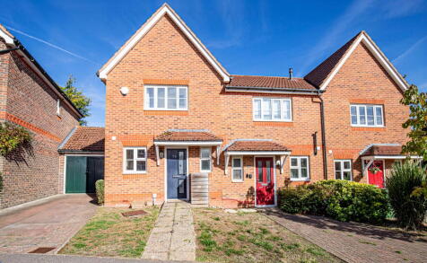 Leonardslee Crescent, Newbury, RG14 2FB