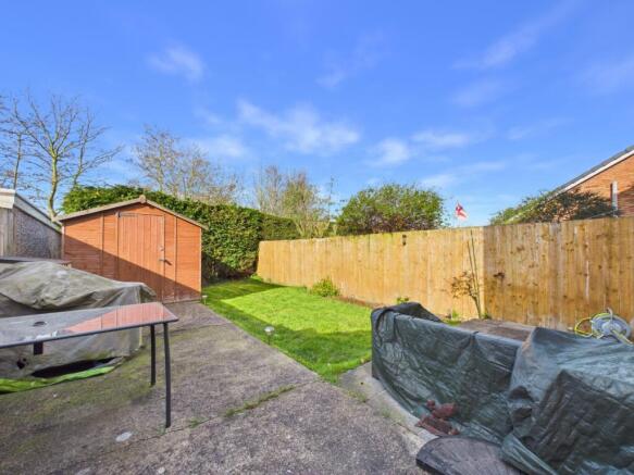 2 bed Semi-Detached for sale Image 8