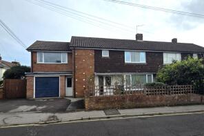 51, Derlyn Road, Fareham PO16 7TJ