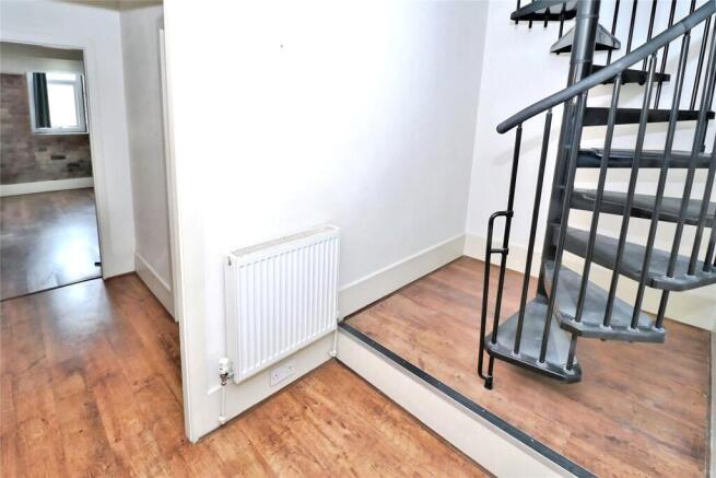 1 bed Apartment for sale Image 6