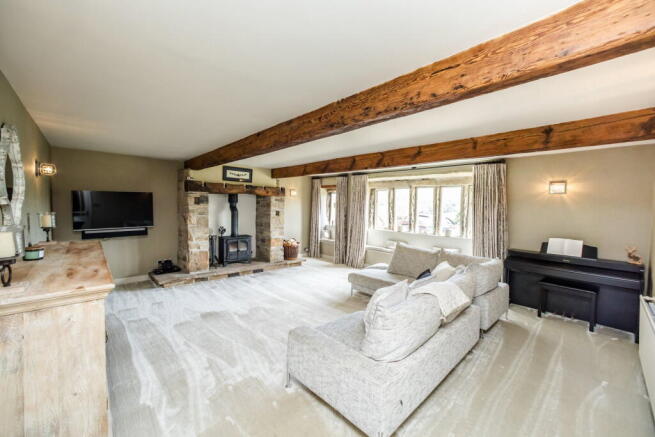 4 bed Detached for sale Image 7