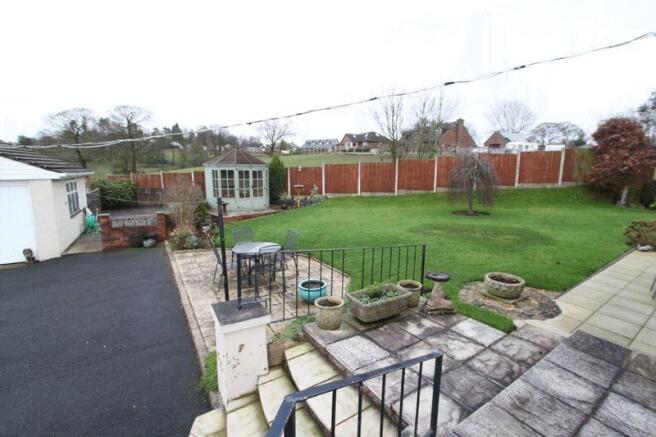 rear garden w2