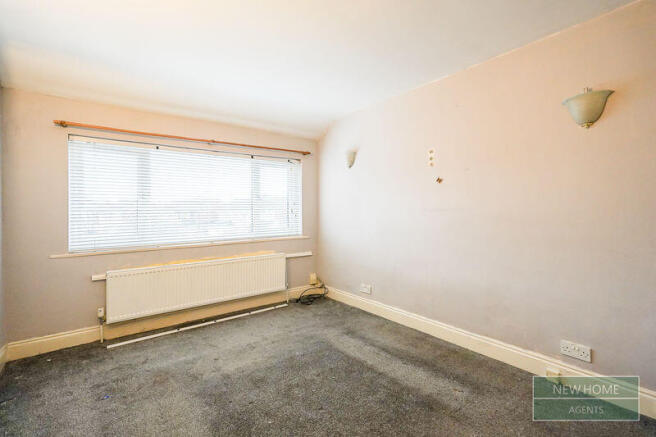 3 bed Semi-Detached for sale Image 11
