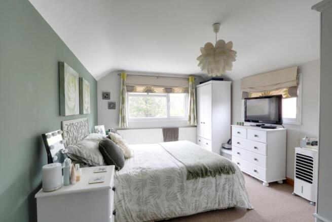 Bed 1 4