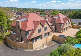 1, Shelley Close, Edgware HA8 8DX