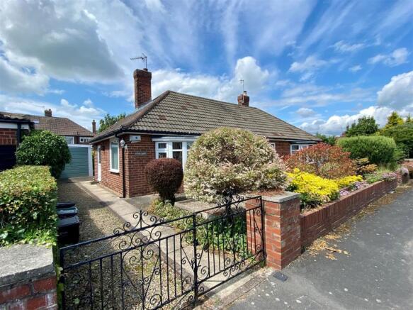 chantry ext 2.jpg