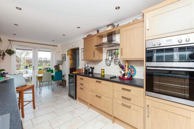 Kitchen/breakfast ro
