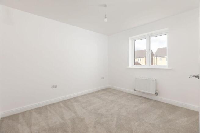 5 bed Detached for sale Image 12