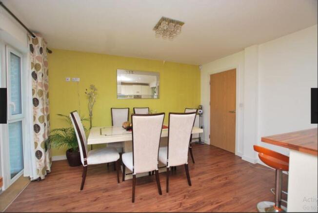 OAKGROVE, Milton Keynes MK10 photo 4