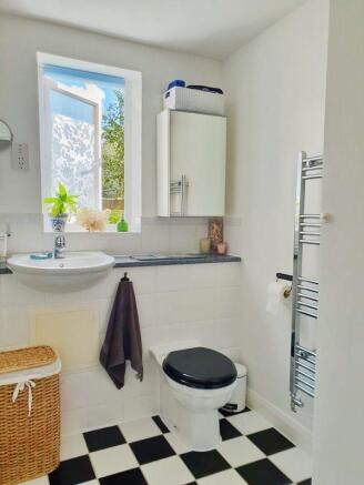 Photo 9