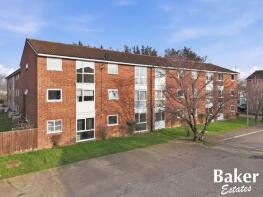 44, Trotwood, Chigwell IG7 5JN