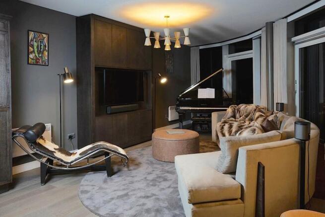 Living Room.jpg